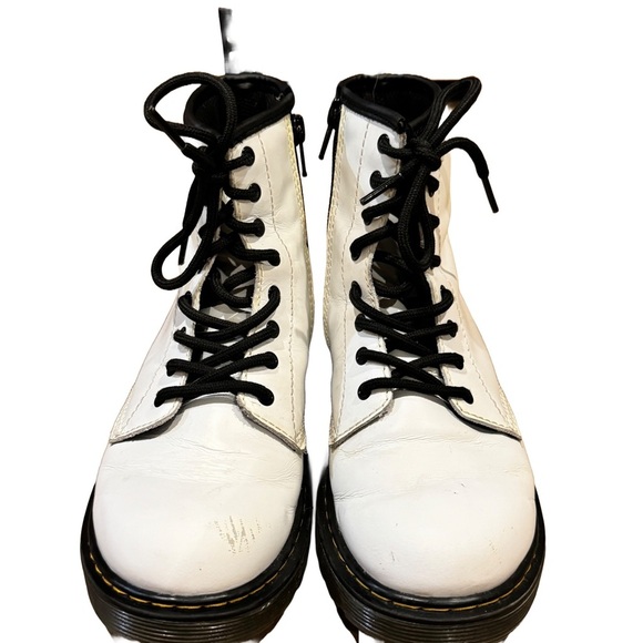 Dr. Martens Other - Dr. Martens / Doc Martens White Boot 36/M4/L5
